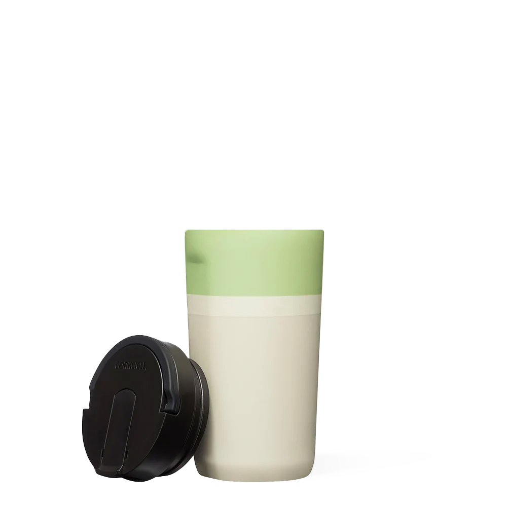 star-warstm-kids-cup-w2 0b29a0bde323--grogu-kids-cup-product-lid-off.png