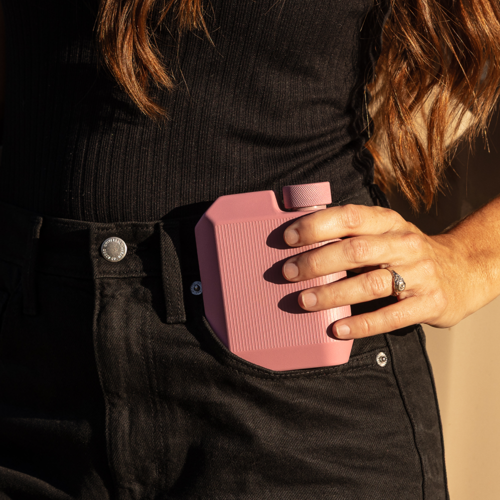 cool-flask-m6 28daceaaeae4--PDP-1-Desert-Rose-Flask.png