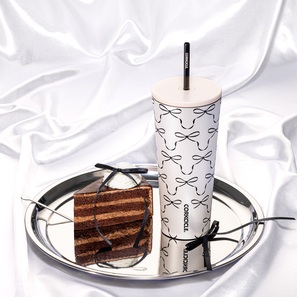 cold-cup-b9 2a98a7269432--2224PBBC-lifestyle.png