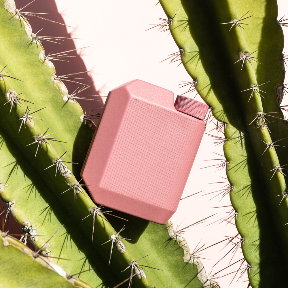 cool-flask-m6 6c7babc2d202--Flask-Lifestyle-7.png
