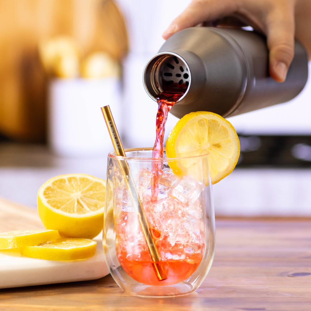 cocktail-shaker-lid-h8 Cocktail_Shaker_lifestyle_1_0f873eef-26b9-477a-b301-4dde25c00201.png